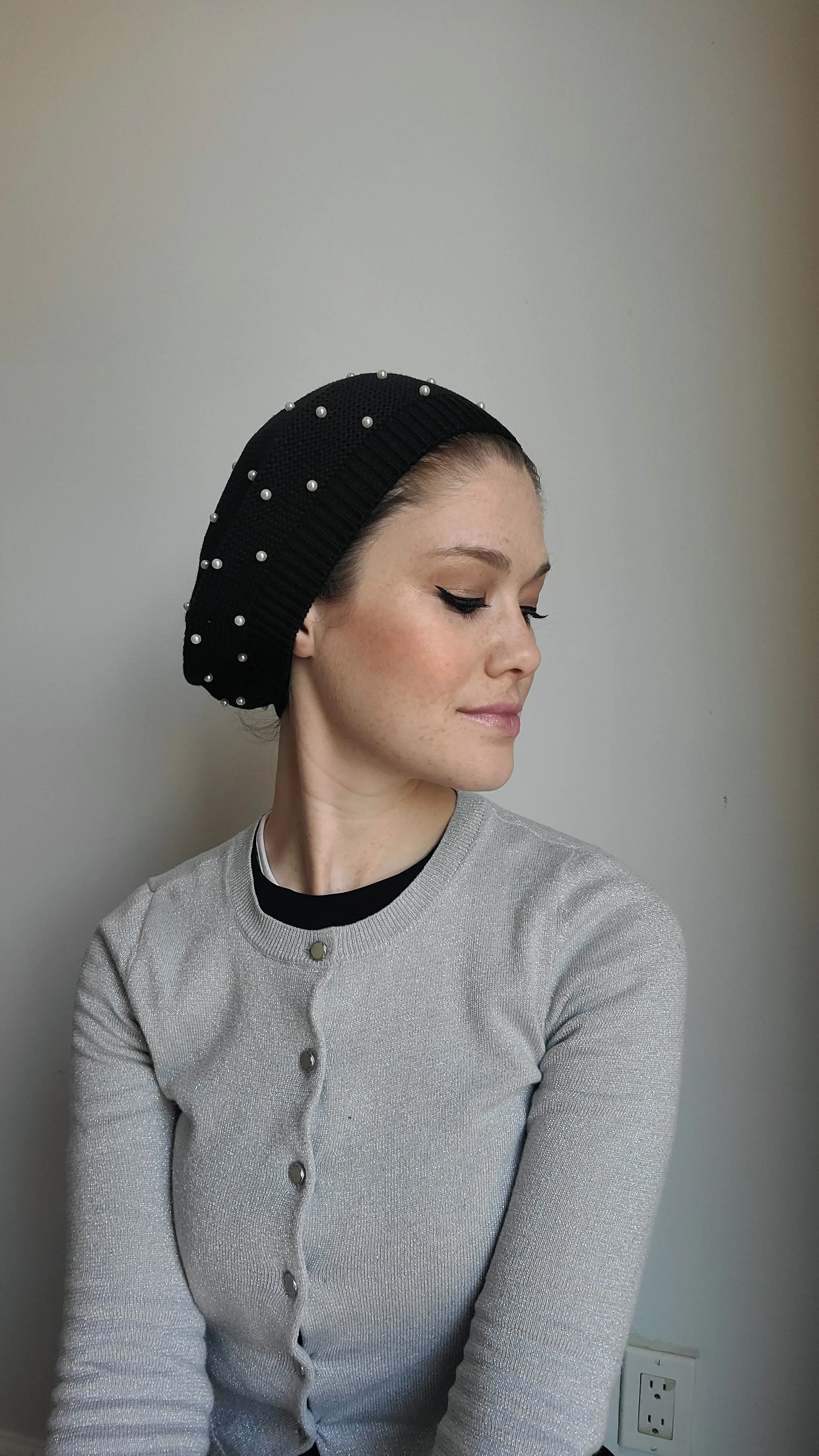 Cotton Beret with Pearls