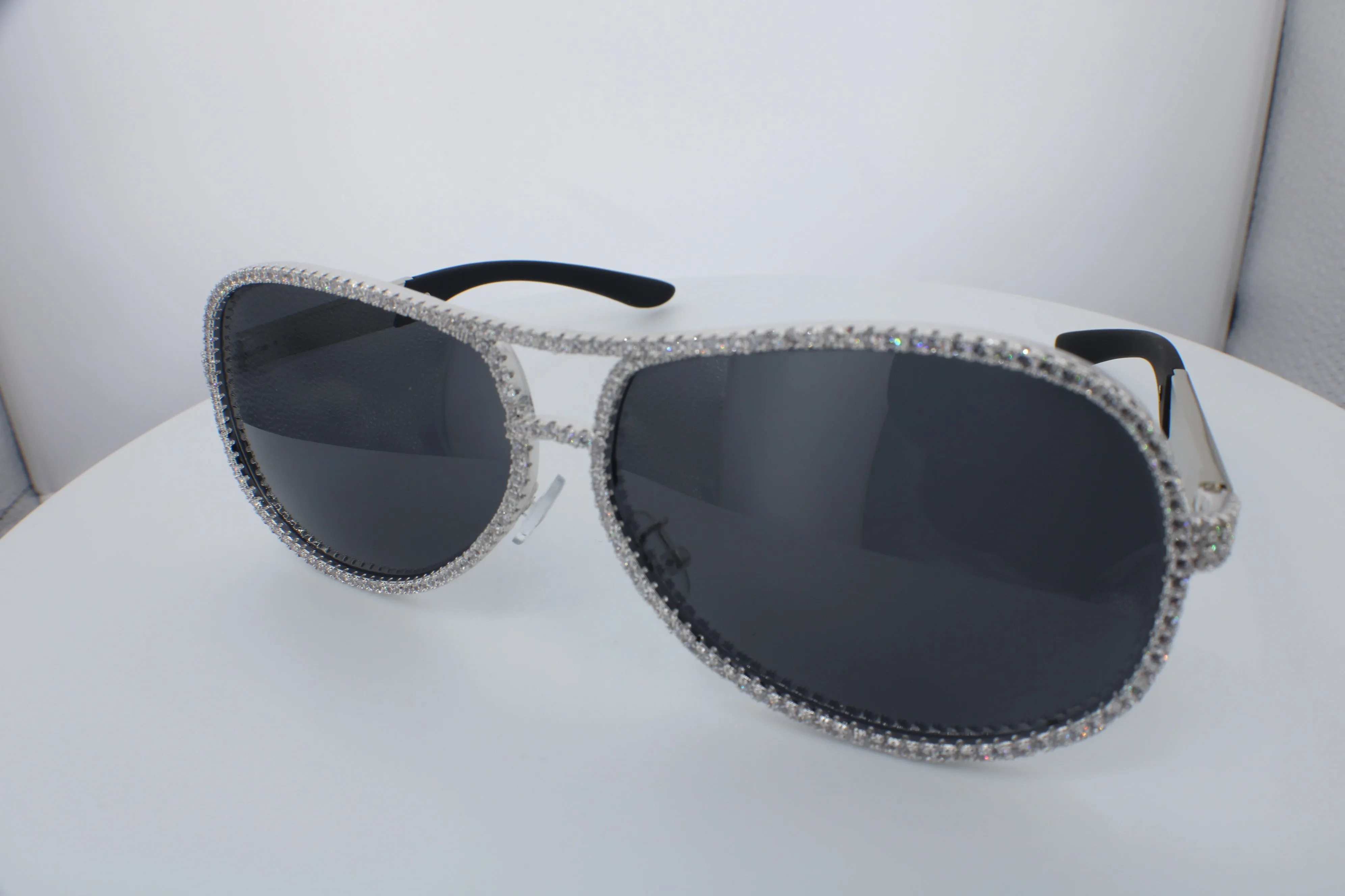 YELLOW GOLD DIAMOND SHADES