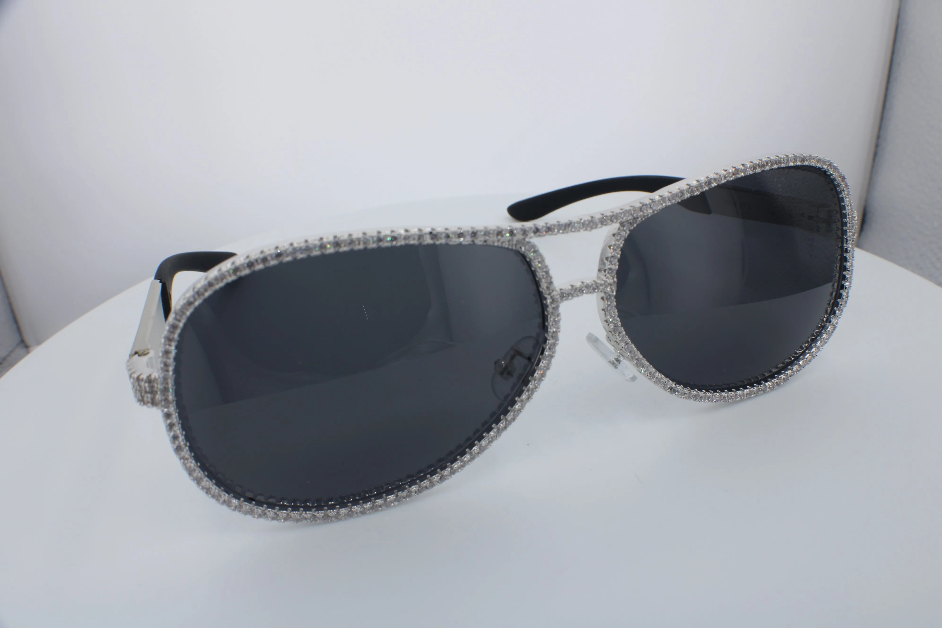 YELLOW GOLD DIAMOND SHADES
